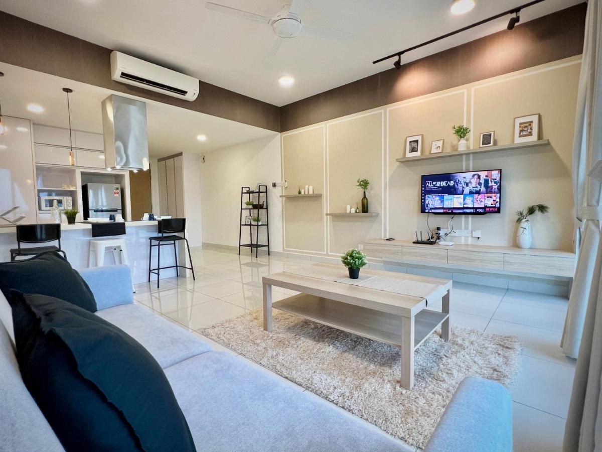 Royale Cottage Midvalley Netflix Pools 4 Pax Johor Bahru Zewnętrze zdjęcie